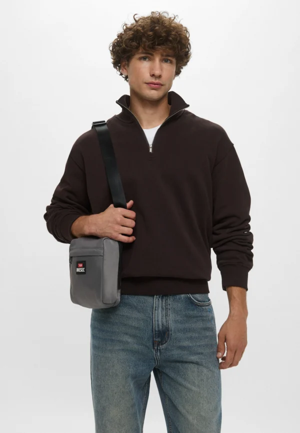 sac bandoulière diesel gris sac bandoulière diesel gris